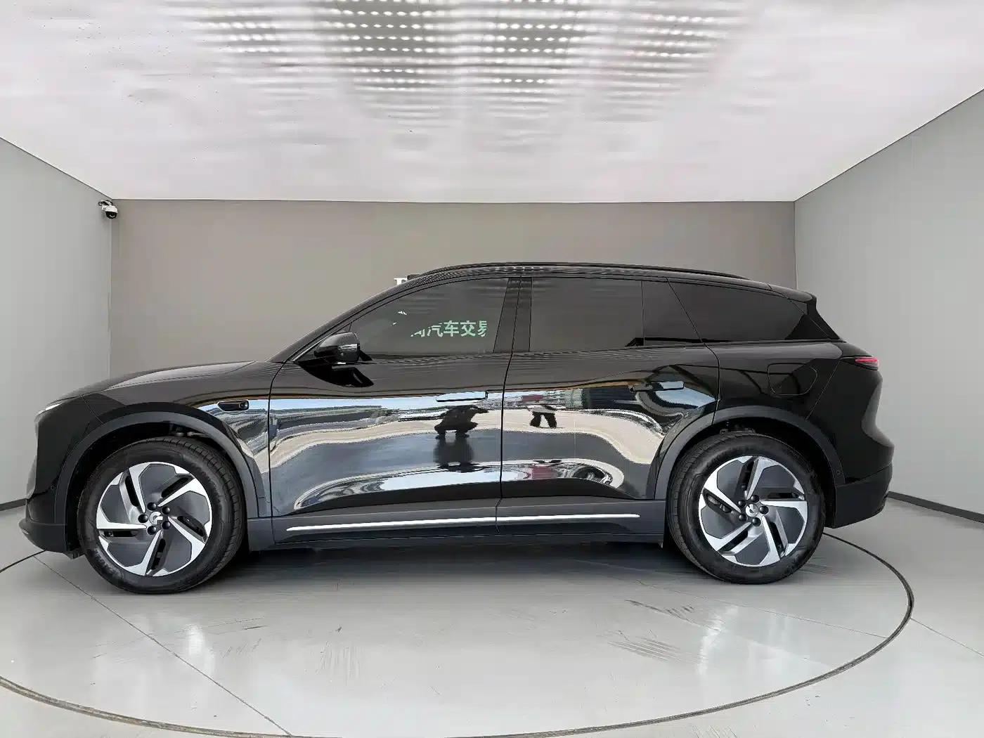 NIO ES6 2024 model 75kWh — миниатюра 8