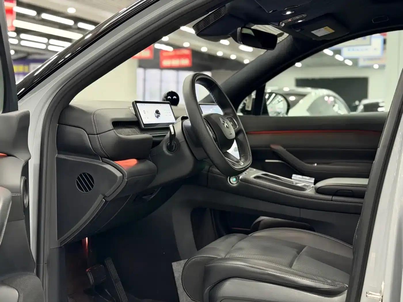 NIO ES6 2023 model 75kWh — миниатюра 8
