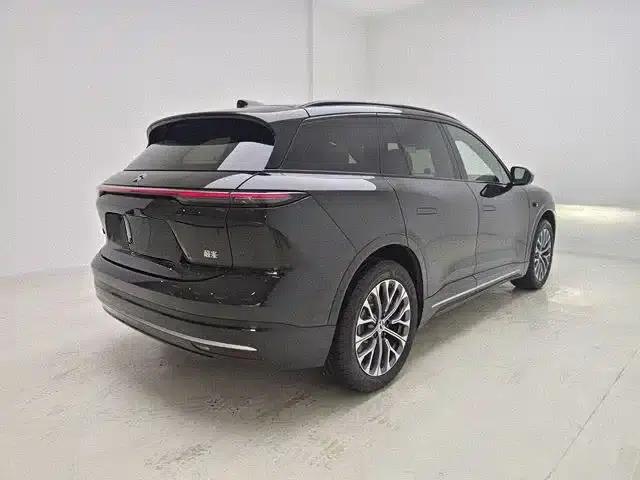 NIO ES6 2025 model 75kWh — миниатюра 8