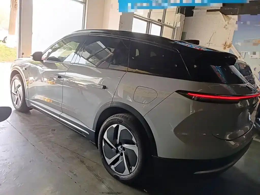 NIO ES6 2023 model 75kWh — миниатюра 5