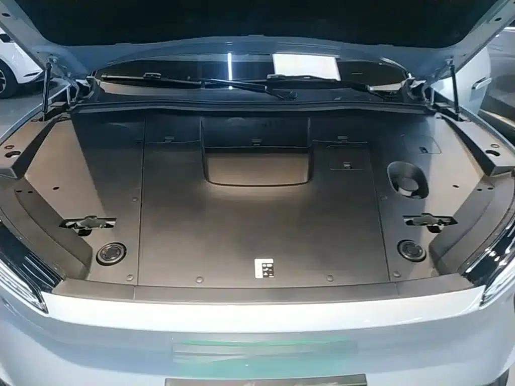 NIO ES6 2023 model 75kWh — миниатюра 20