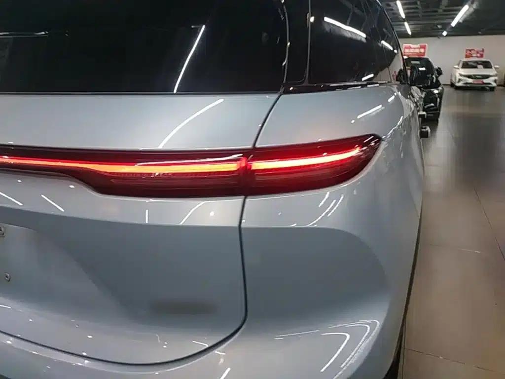 NIO ES6 2023 model 75kWh — миниатюра 8