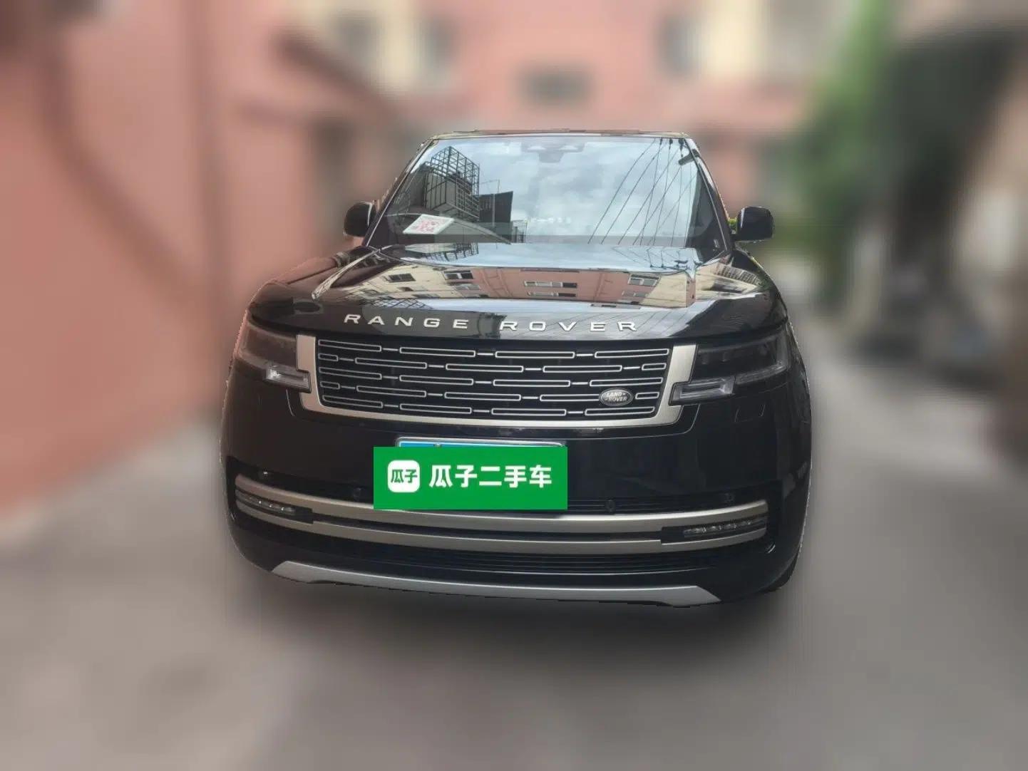 Land Rover Range 2023 3.0 L6 400 PS Prestige Seven-Seater Extended Version — миниатюра 2