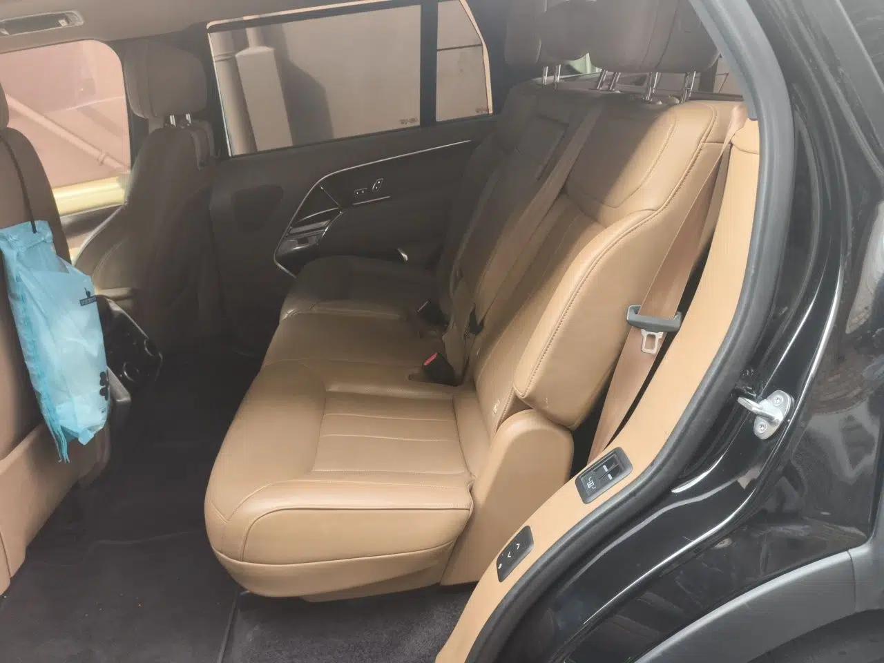 Land Rover Range 2023 3.0 L6 400 PS Prestige Seven-Seater Extended Version — миниатюра 17