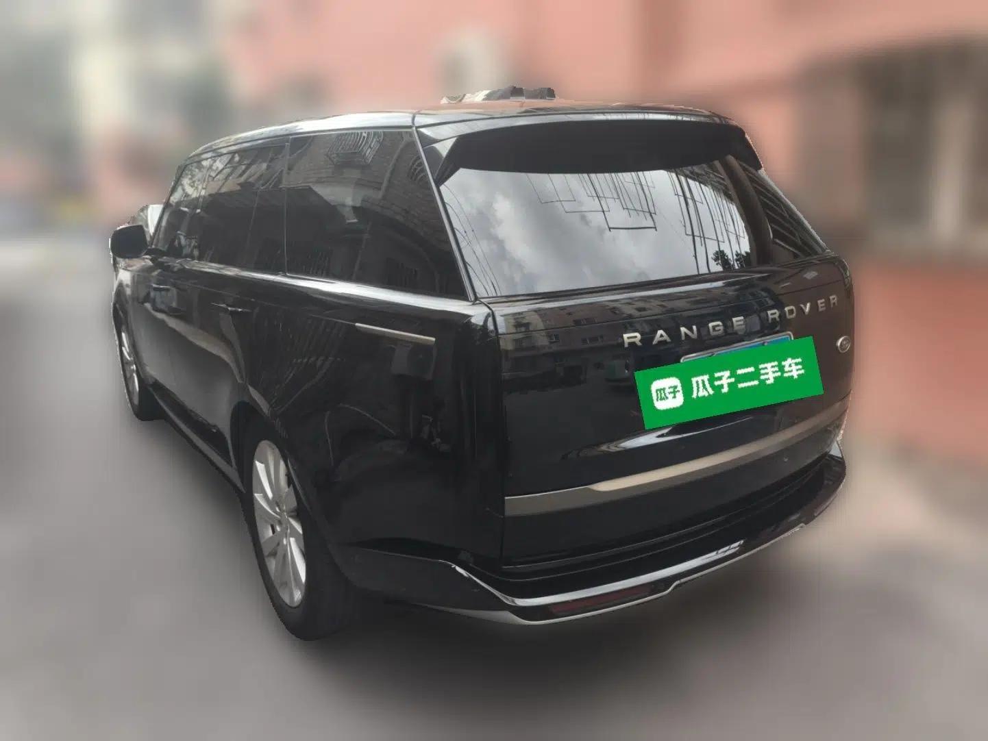 Land Rover Range 2023 3.0 L6 400 PS Prestige Seven-Seater Extended Version — миниатюра 4