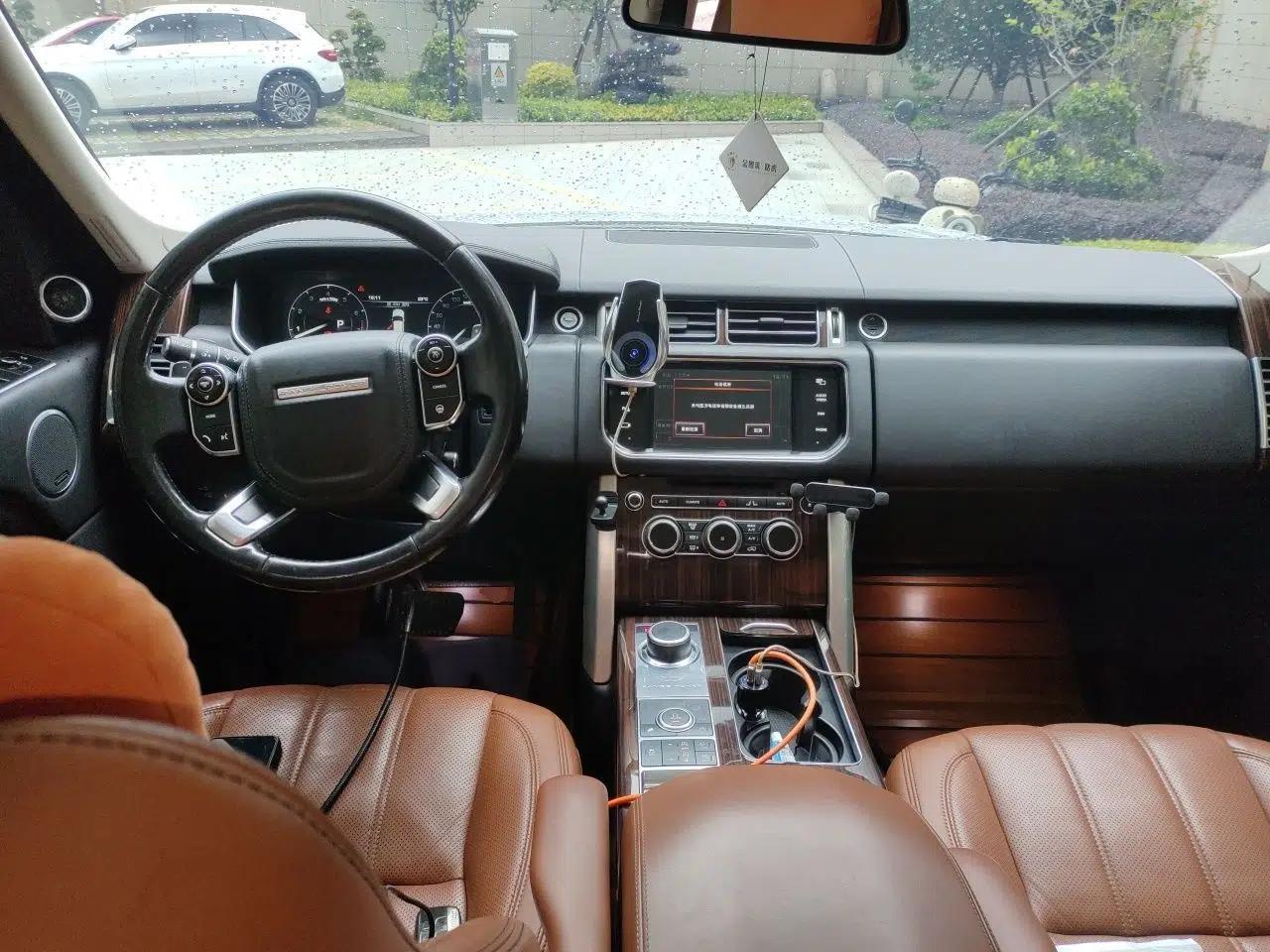 Land Rover Range 2014 3.0 SC V6 Vogue SE Long-Wheelbase Edition — миниатюра 9