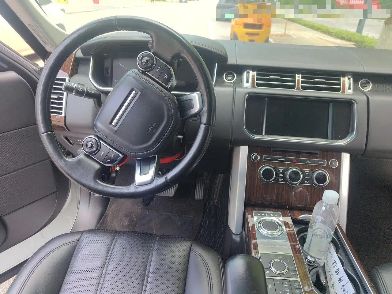 Land Rover Range 2015 3.0 SC V6 Vogue — миниатюра 9