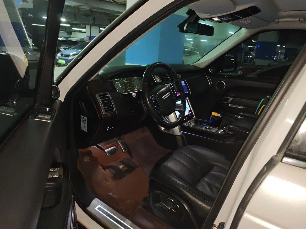 Land Rover Range 2015 3.0 SC V6 Vogue SE Long-Wheelbase Edition — миниатюра 16