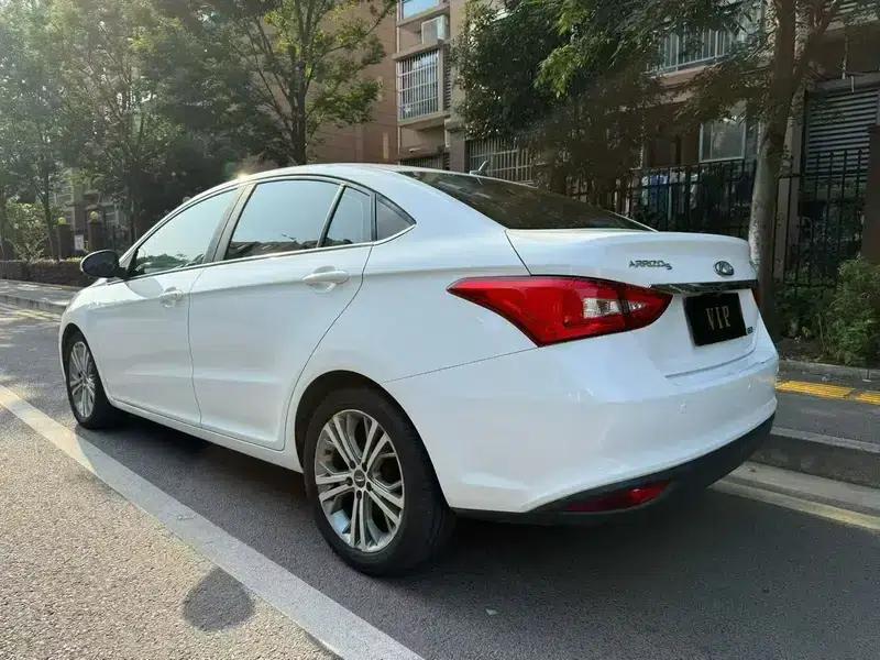 Chery Arrizo 5 2017 1.5L CVT Fashion Edition — миниатюра 4