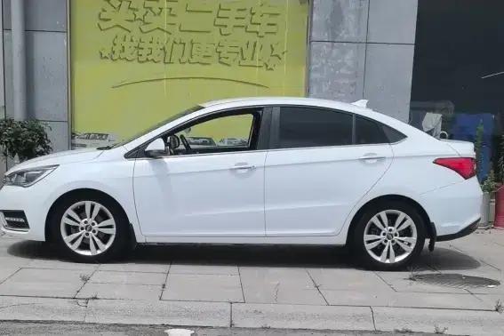 Chery Arrizo 5 2017 1.5L CVT Elite Edition — миниатюра 3