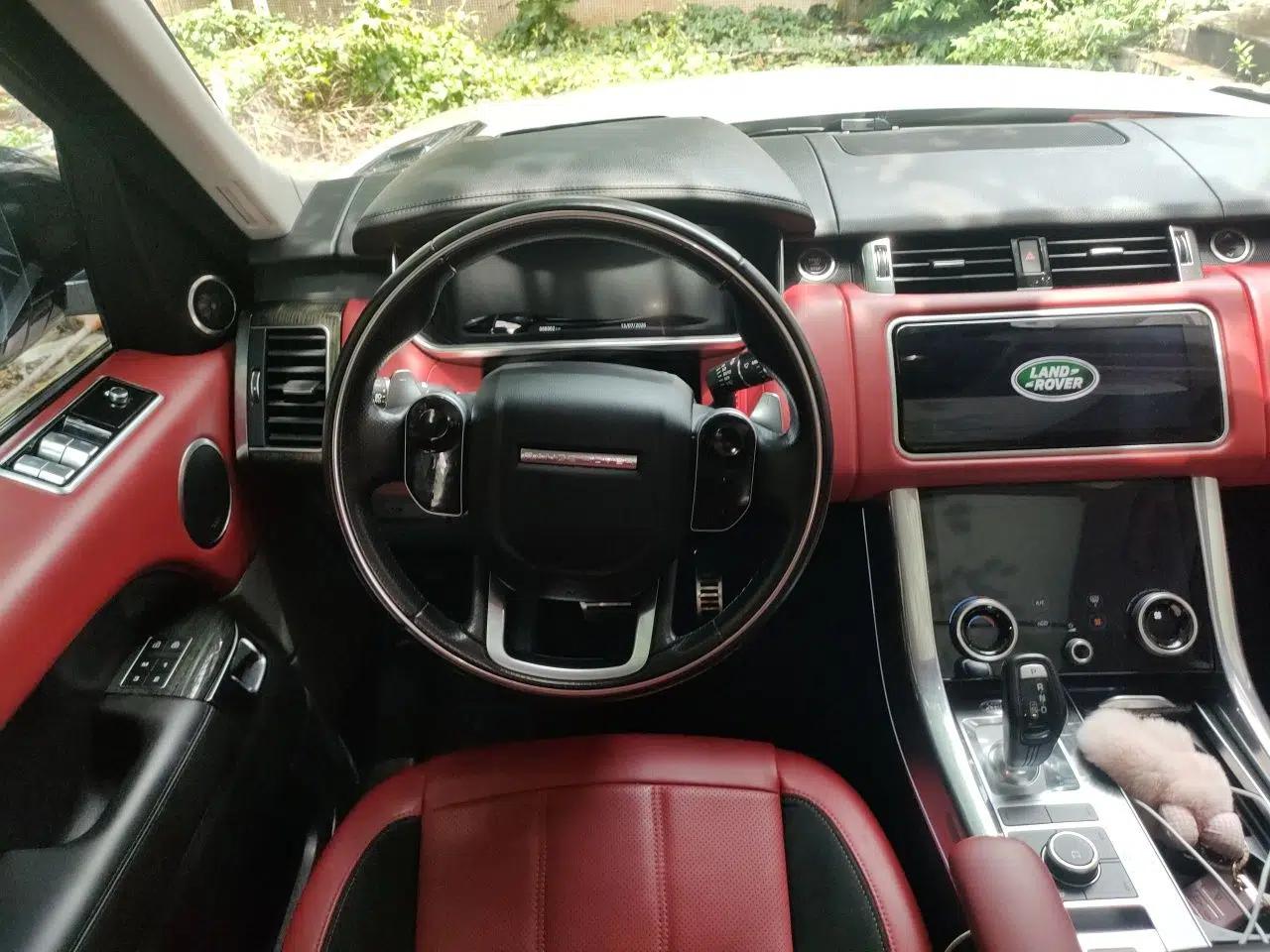 Land Rover Range Sport 2022 3.0 L6 YAO Black Edition — миниатюра 10