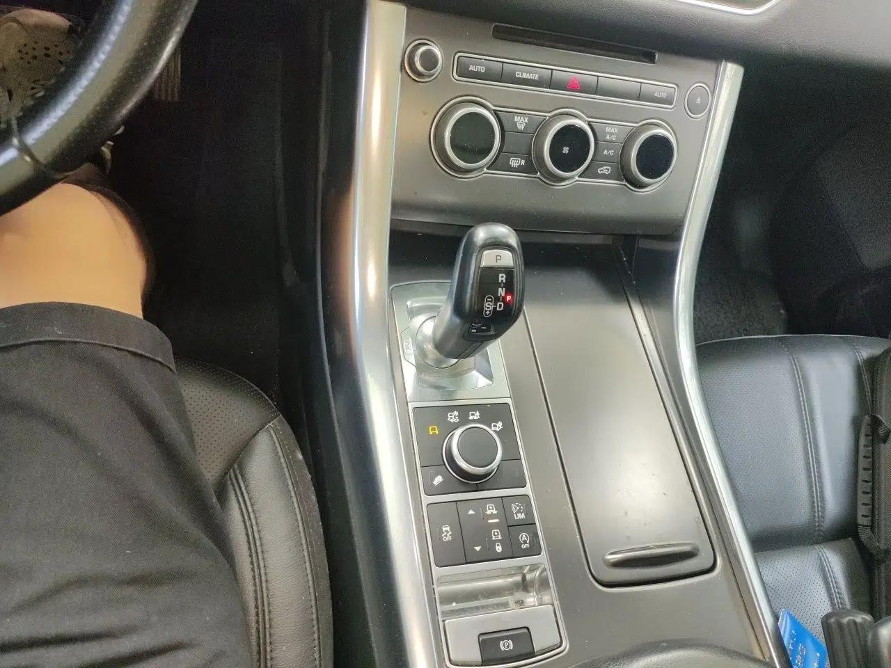 Land Rover Range Sport 2016 3.0 SC V6 SE — миниатюра 13