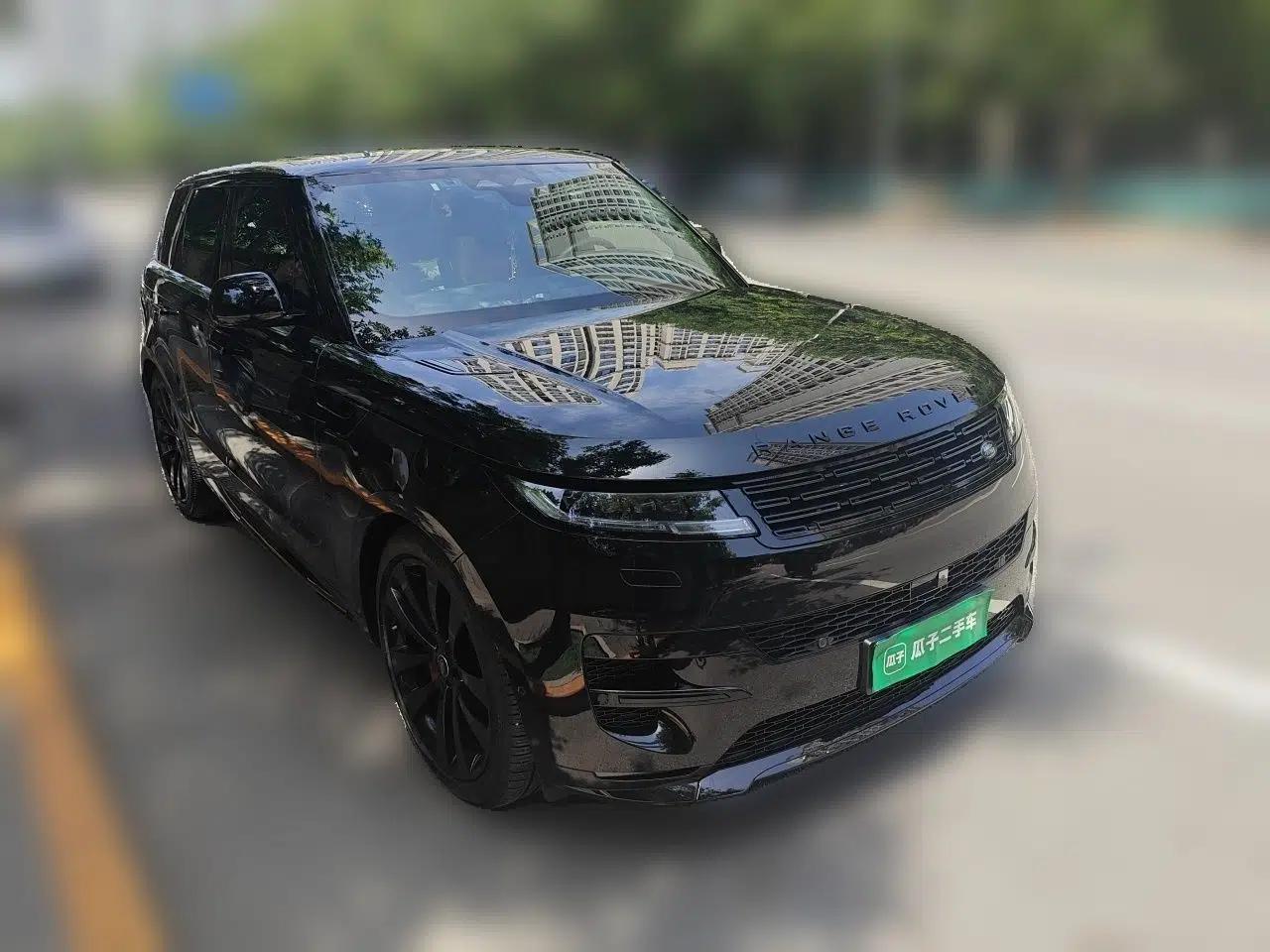 Land Rover Range Sport 2025 400PS Stealth Edition — миниатюра 3