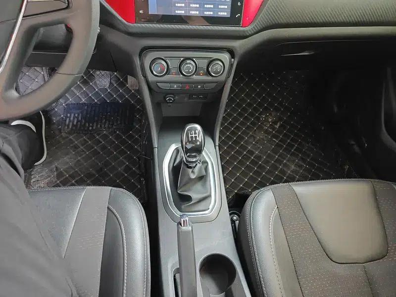 Chery Tiggo 3x 2018 1.5L Manual Elite Edition — миниатюра 17