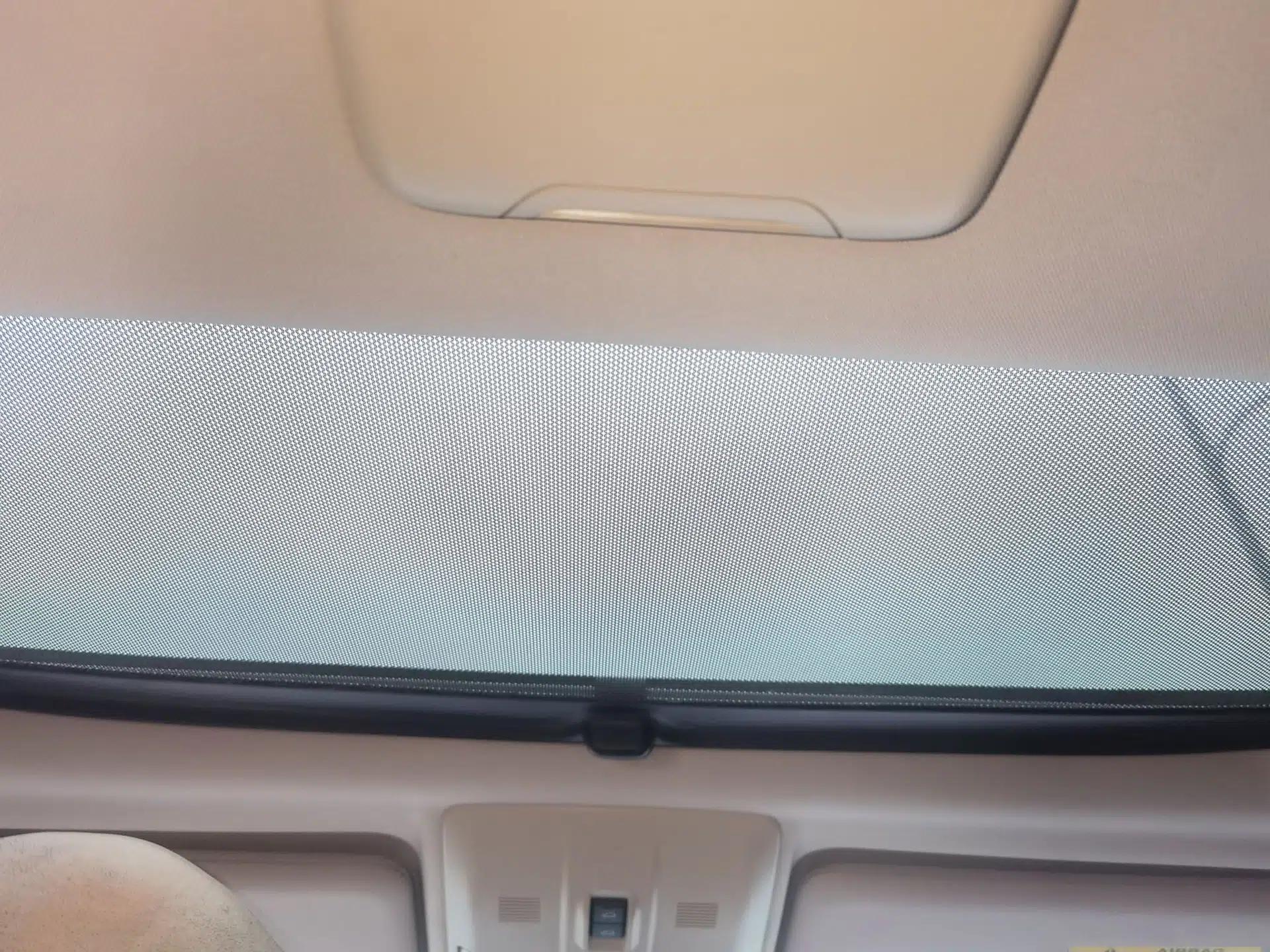 Land Rover Discovery 2015 3.0 SC V6 SE — миниатюра 18