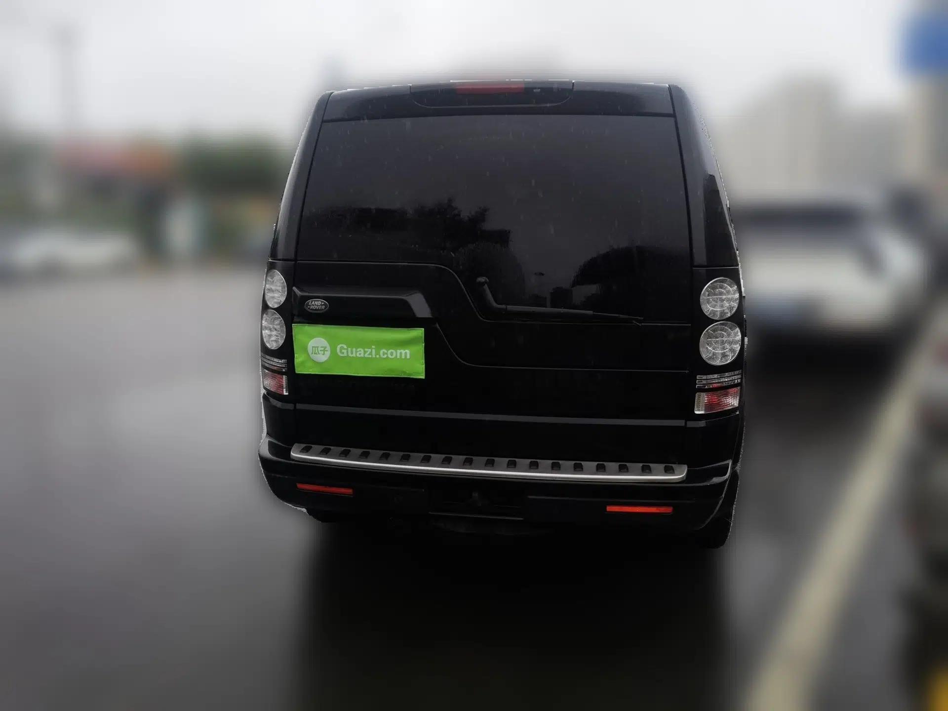 Land Rover Discovery 2015 3.0 SC V6 SE — миниатюра 5