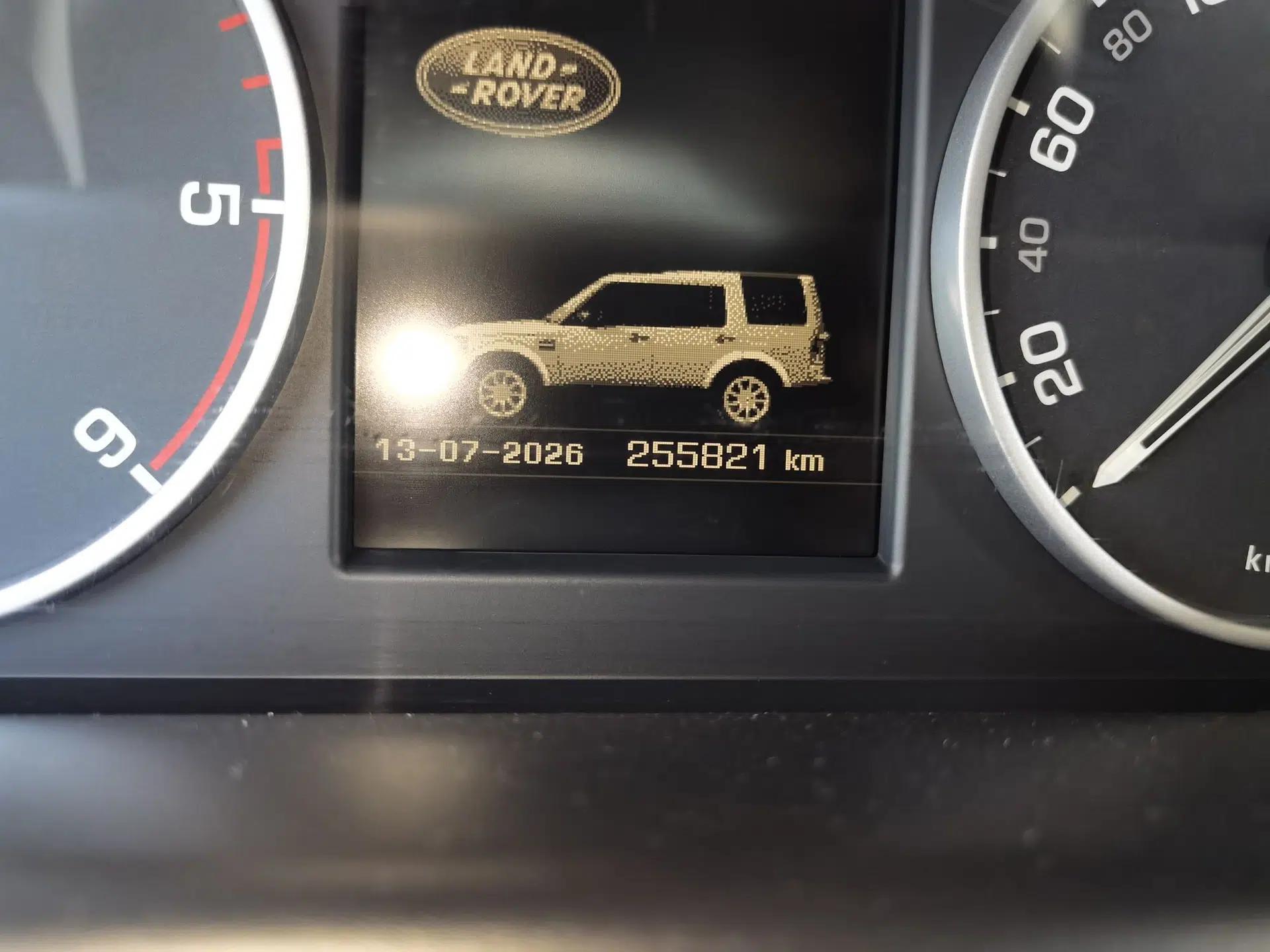 Land Rover Discovery 2011 3.0 SDV6 HSE Diesel Version — миниатюра 12
