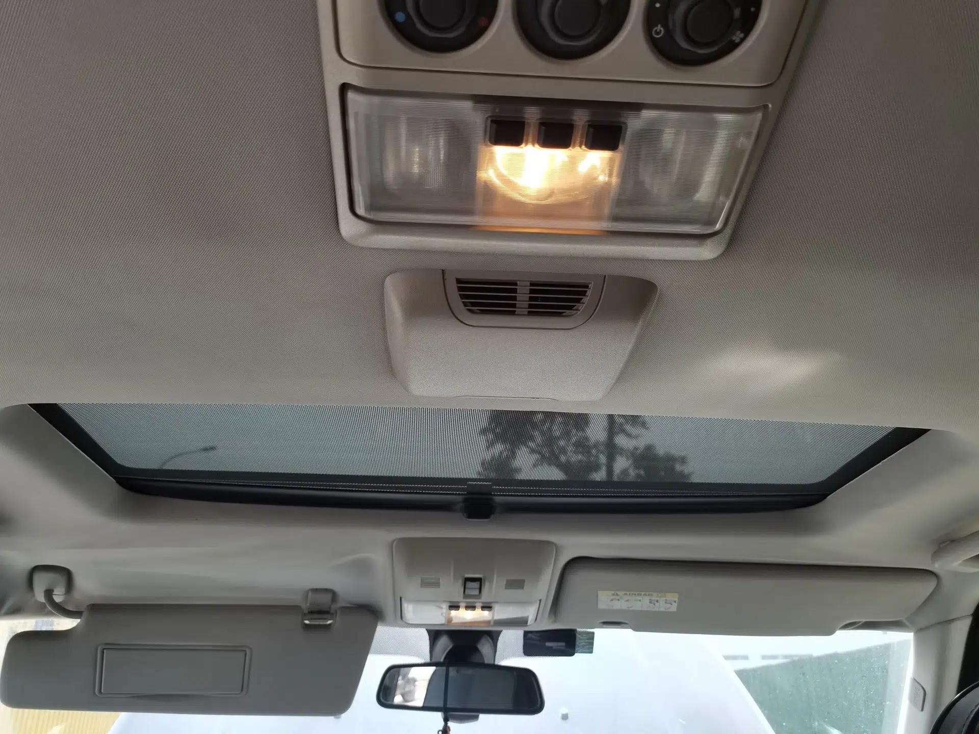 Land Rover Discovery 2011 3.0 SDV6 HSE Diesel Version — миниатюра 18