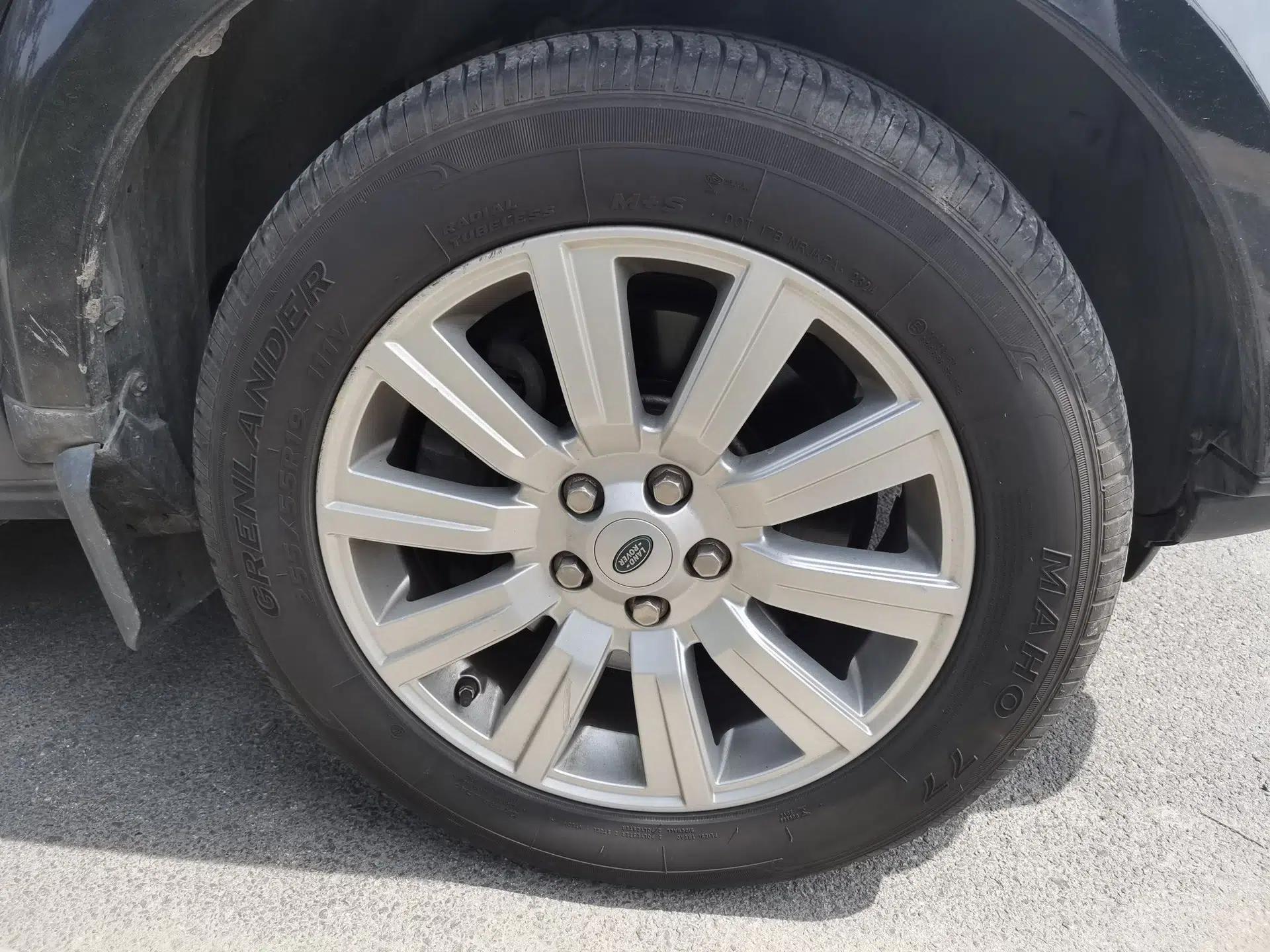 Land Rover Discovery 2011 3.0 SDV6 HSE Diesel Version — миниатюра 8