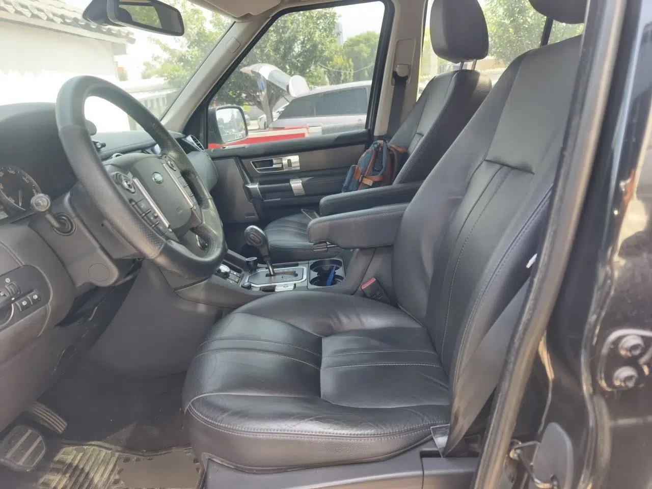 Land Rover Discovery 2011 3.0 SDV6 HSE Diesel Version — миниатюра 15