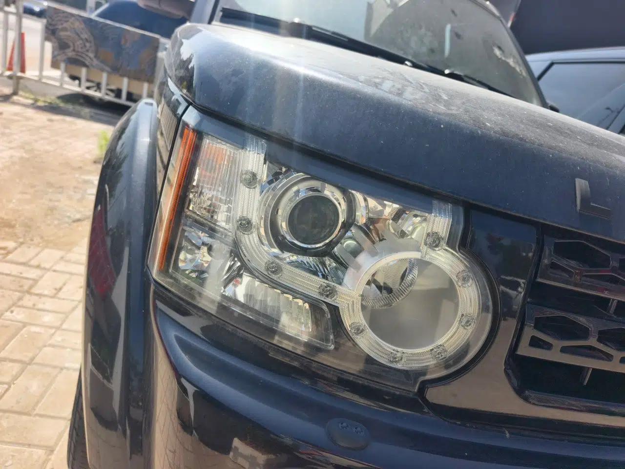 Land Rover Discovery 2011 3.0 SDV6 HSE Diesel Version — миниатюра 7