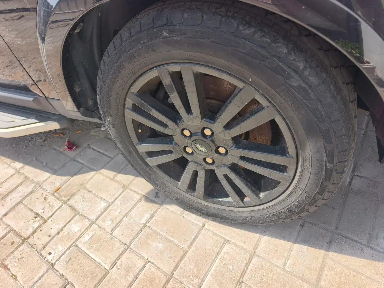 Land Rover Discovery 2011 3.0 SDV6 HSE Diesel Version — миниатюра 8