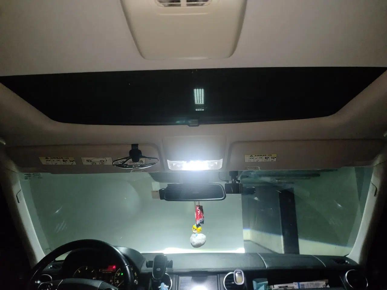Land Rover Discovery 2011 3.0 SDV6 HSE Diesel Version — миниатюра 18