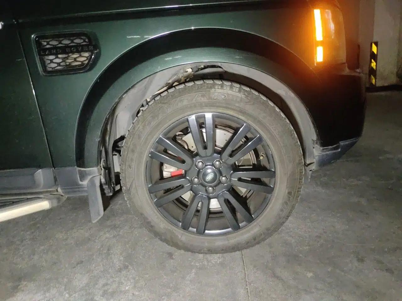 Land Rover Discovery 2011 3.0 SDV6 HSE Diesel Version — миниатюра 8
