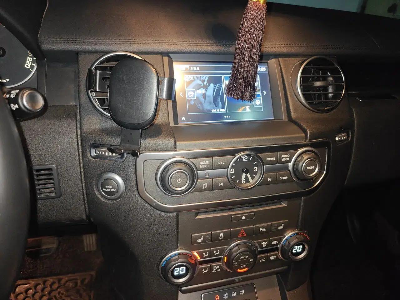 Land Rover Discovery Found a 3.0L automatic with a sunroof. — миниатюра 13