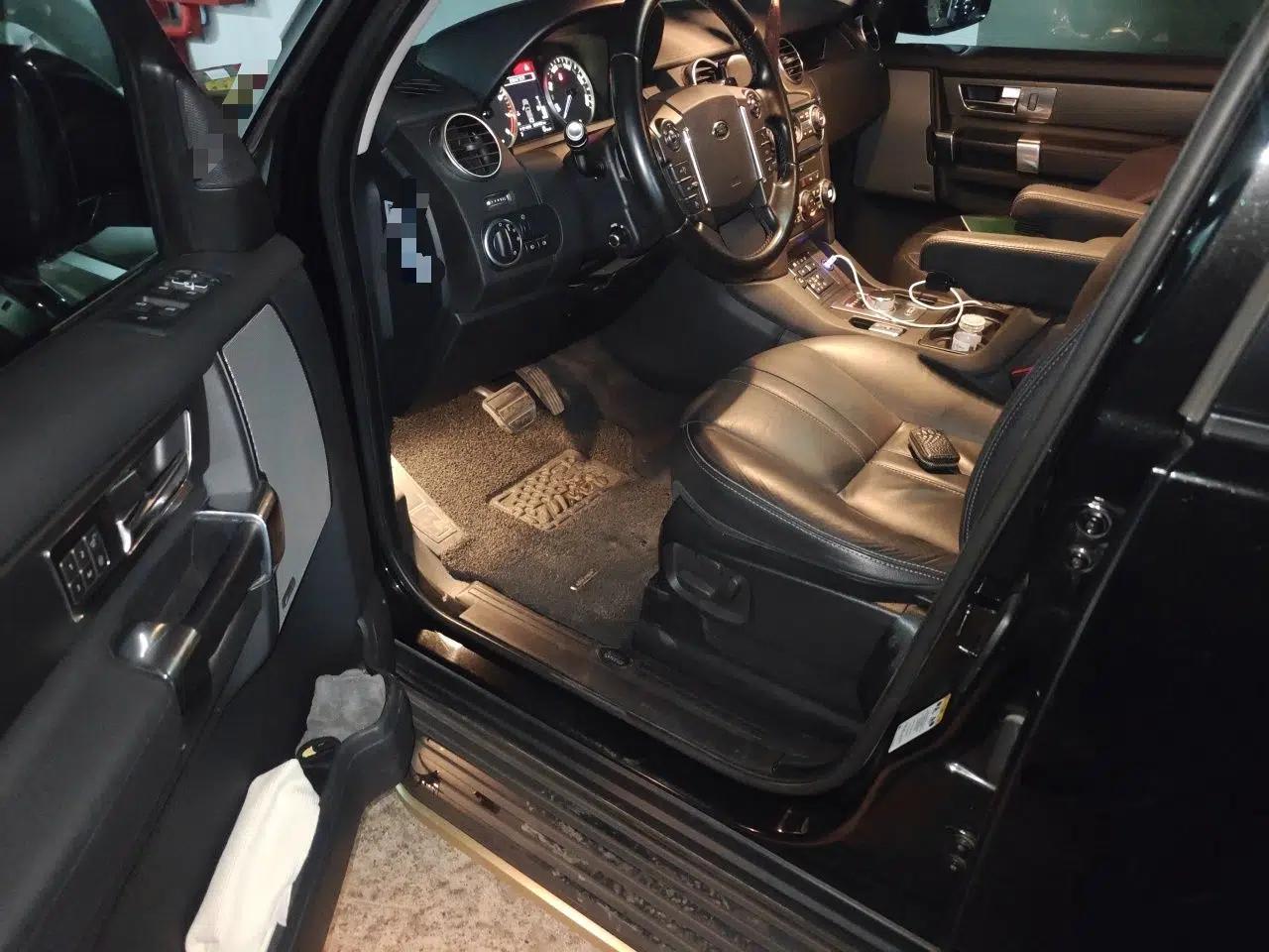 Land Rover Discovery Found a 3.0L automatic with a sunroof. — миниатюра 16