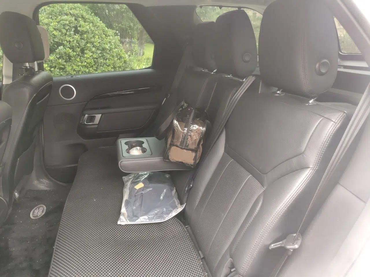 Land Rover Discovery 2017 5th Generation 3.0 V6 SE — миниатюра 17