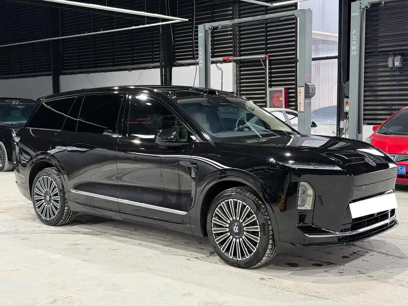 NIO ES8 2026 Model Six-Seat Executive Luxury Edition — миниатюра 3