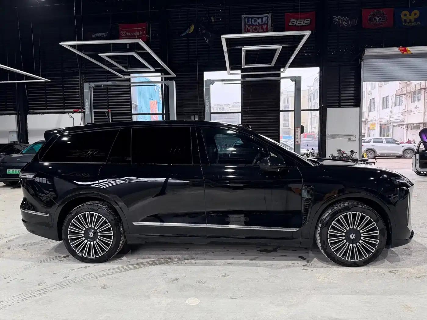 NIO ES8 2026 Model Six-Seat Executive Luxury Edition — миниатюра 6