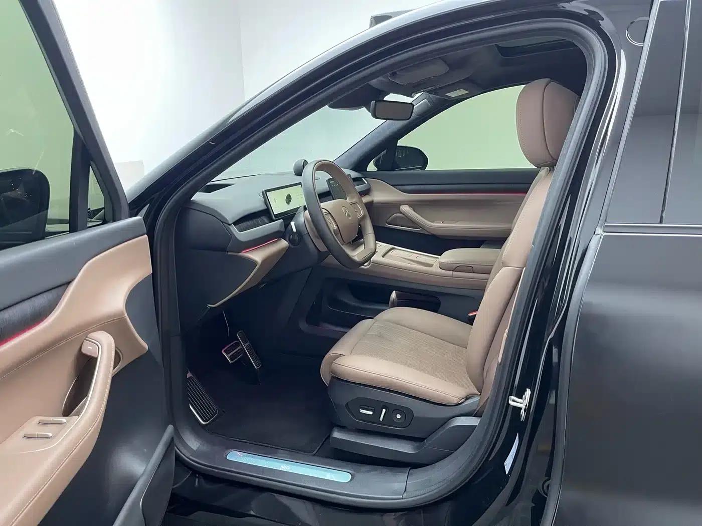 NIO ES8 2023 75kWh Executive Edition — миниатюра 10