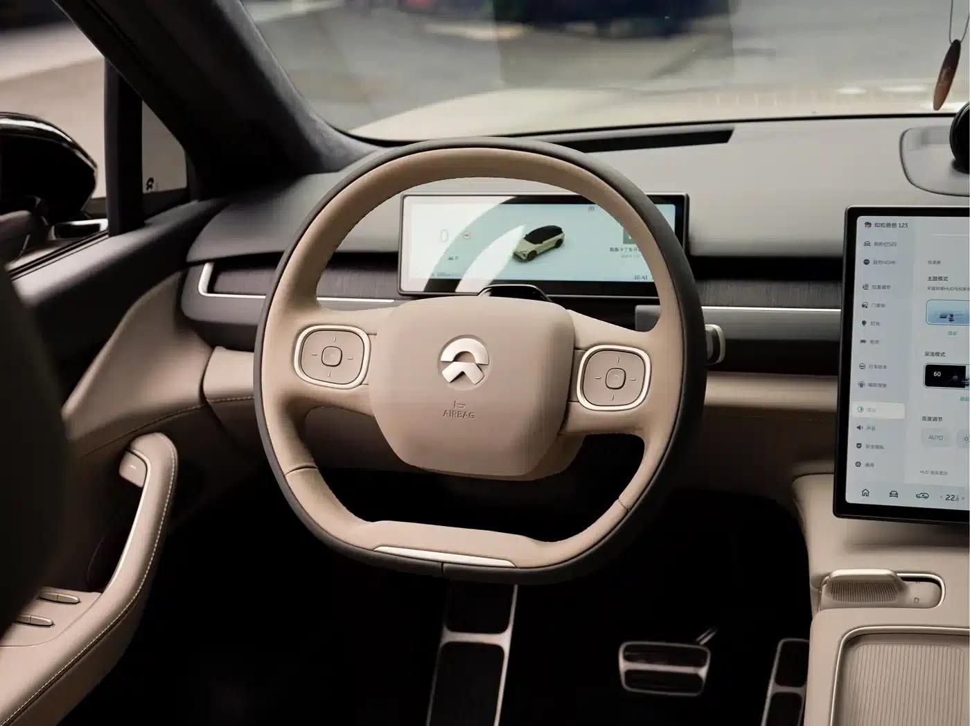 NIO ES8 2023 model 75kWh — миниатюра 15