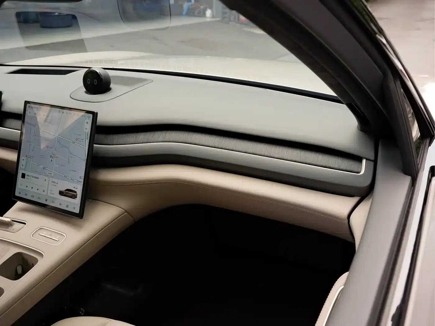 NIO ES8 2023 model 75kWh — миниатюра 19