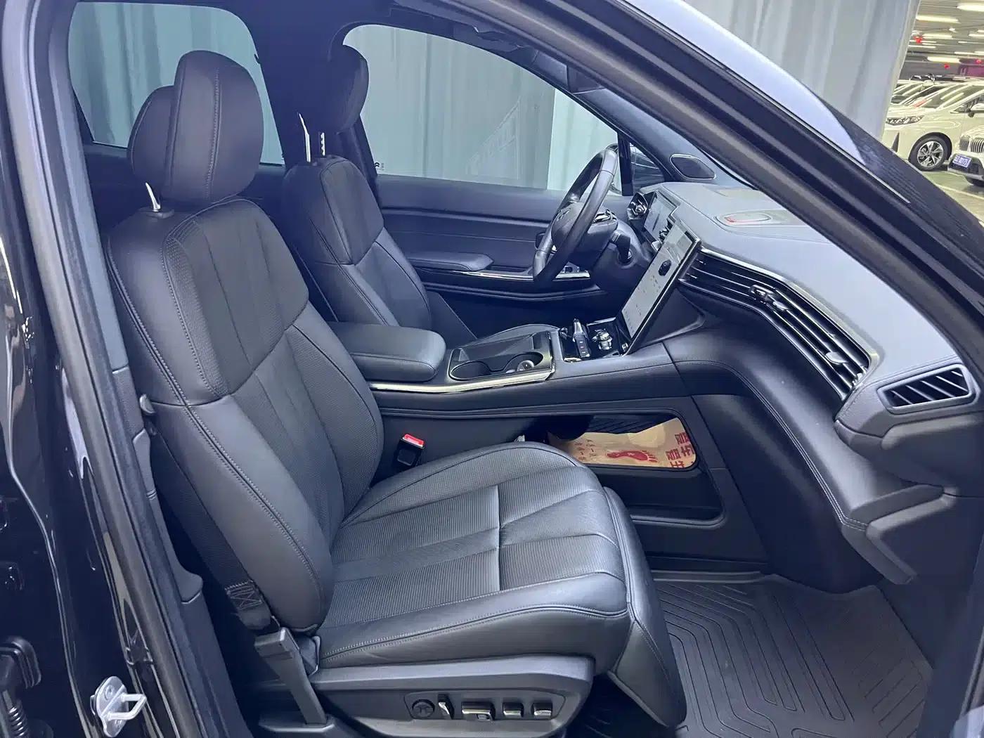 NIO ES8 2020 Model 580KM Six-Seater — миниатюра 14