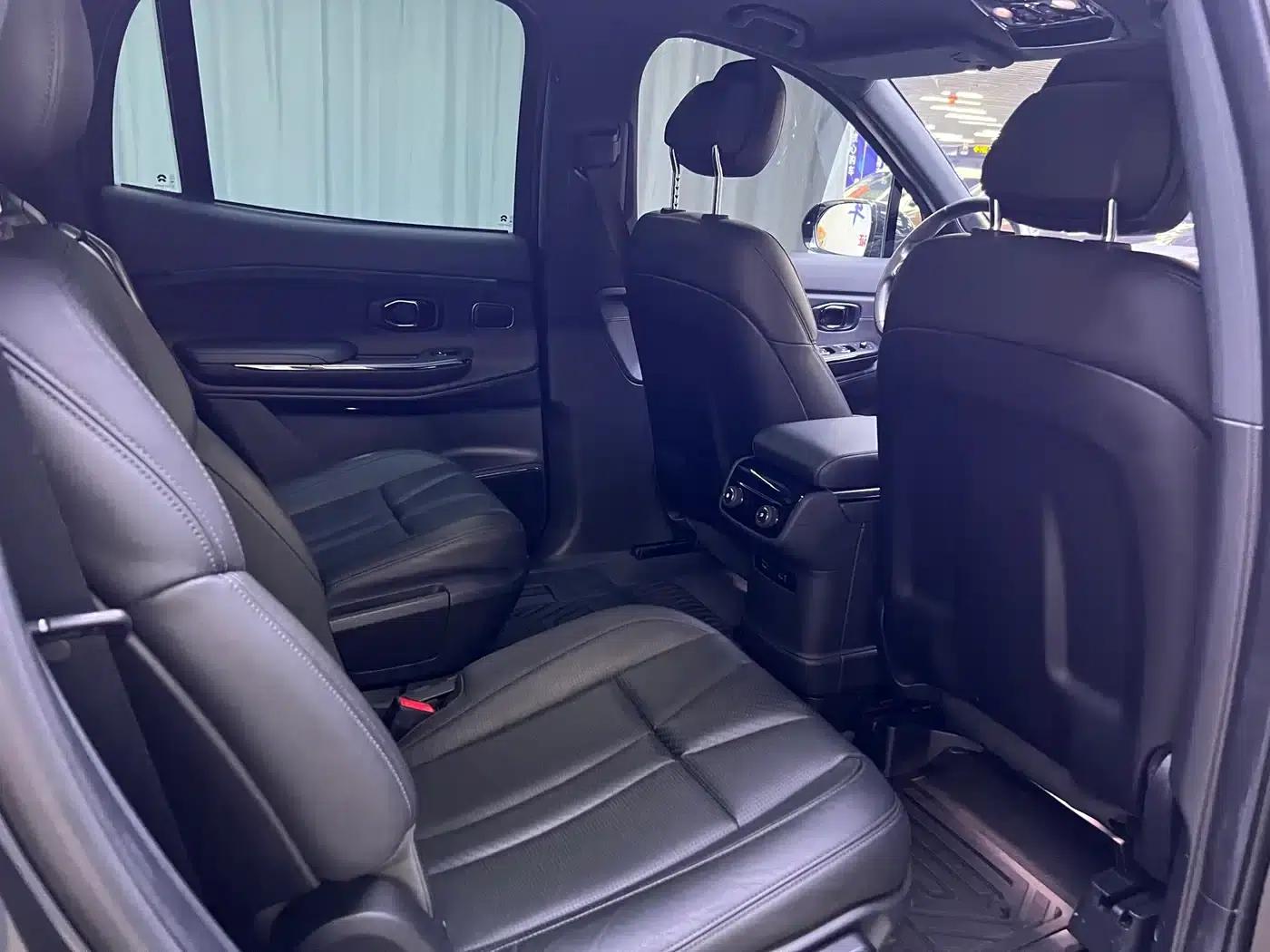 NIO ES8 2020 Model 580KM Six-Seater — миниатюра 16
