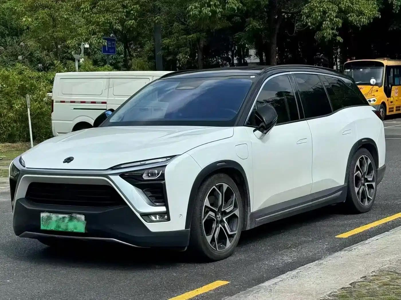 NIO ES8 2018 Founder Edition — миниатюра 1
