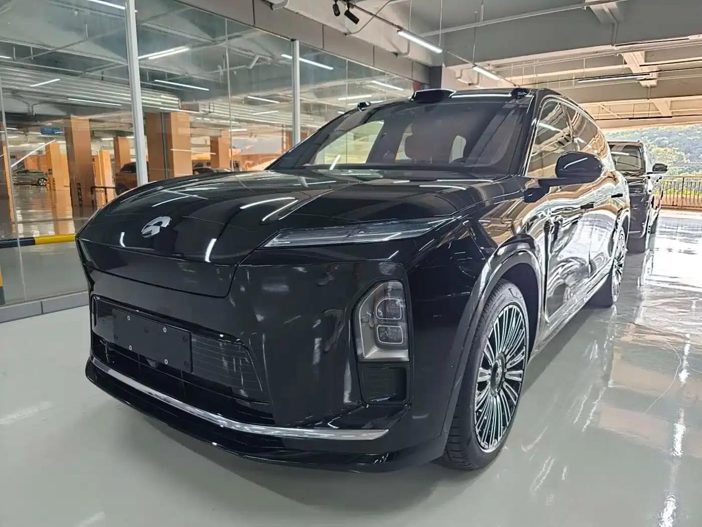 NIO ES8 2026 Model Six-Seat Executive Luxury Edition — миниатюра 1