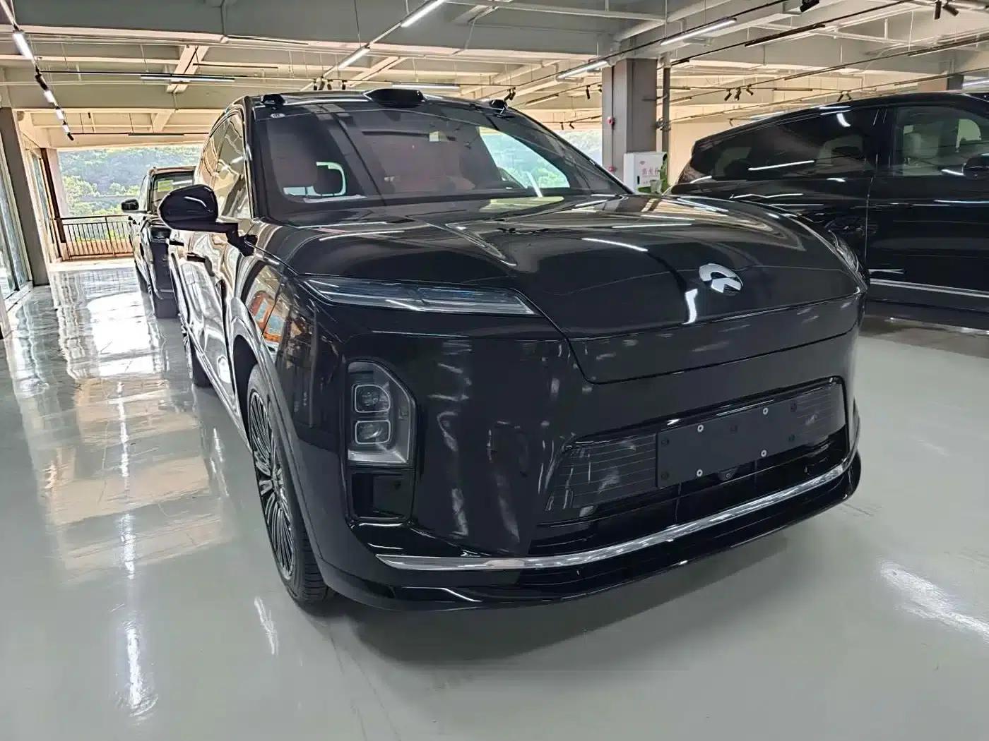 NIO ES8 2026 Model Six-Seat Executive Luxury Edition — миниатюра 3