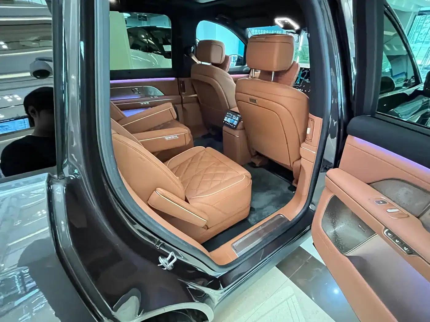 NIO ES8 2026 Model Six-Seat Executive Luxury Edition — миниатюра 12
