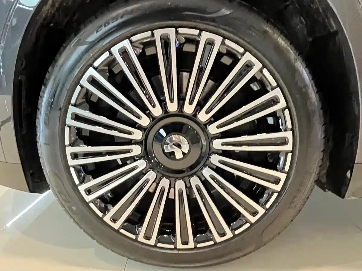 NIO ES8 2026 Model Six-Seat Executive Luxury Edition — миниатюра 4