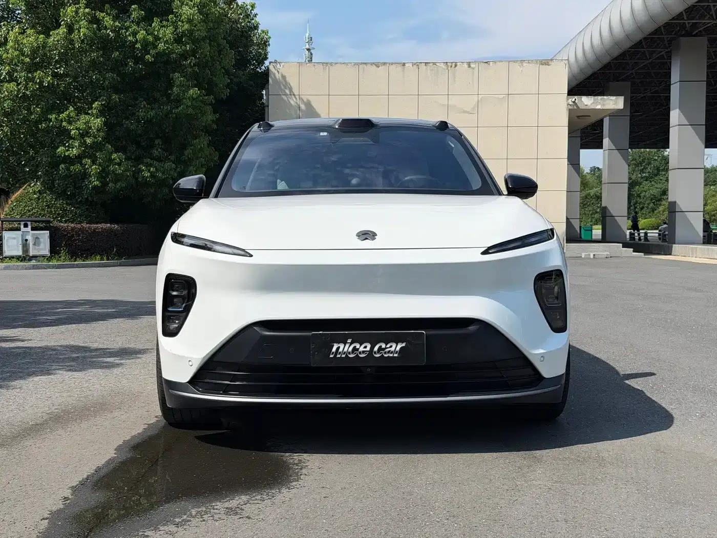 NIO ES8 2023 100kWh Signature Edition — миниатюра 2