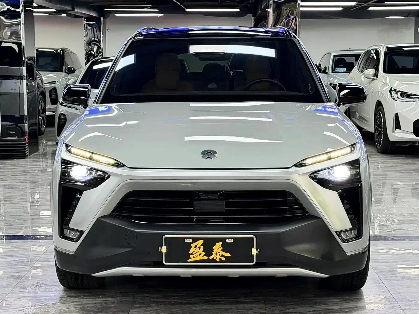 NIO ES8 2020 Model 580KM Seven-Seater — миниатюра 2