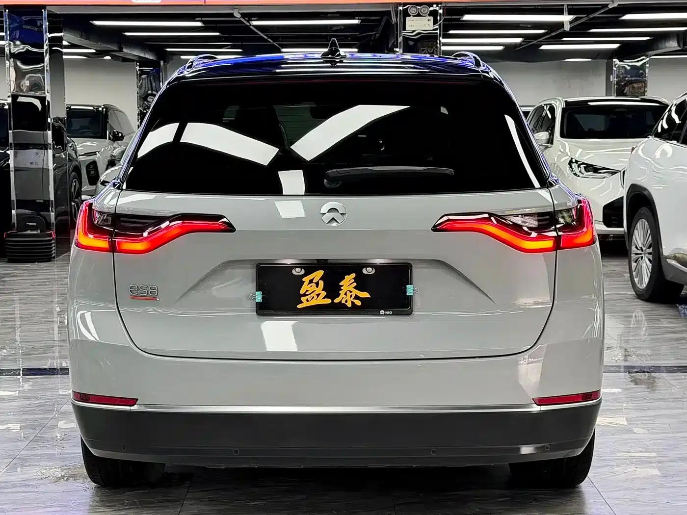 NIO ES8 2020 Model 580KM Seven-Seater — миниатюра 6