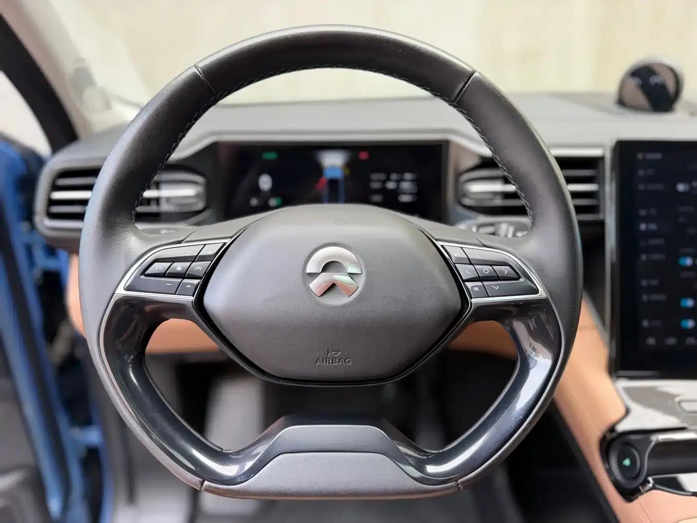 NIO ES8 2018 355KM Base Edition Seven-Seat Version — миниатюра 22