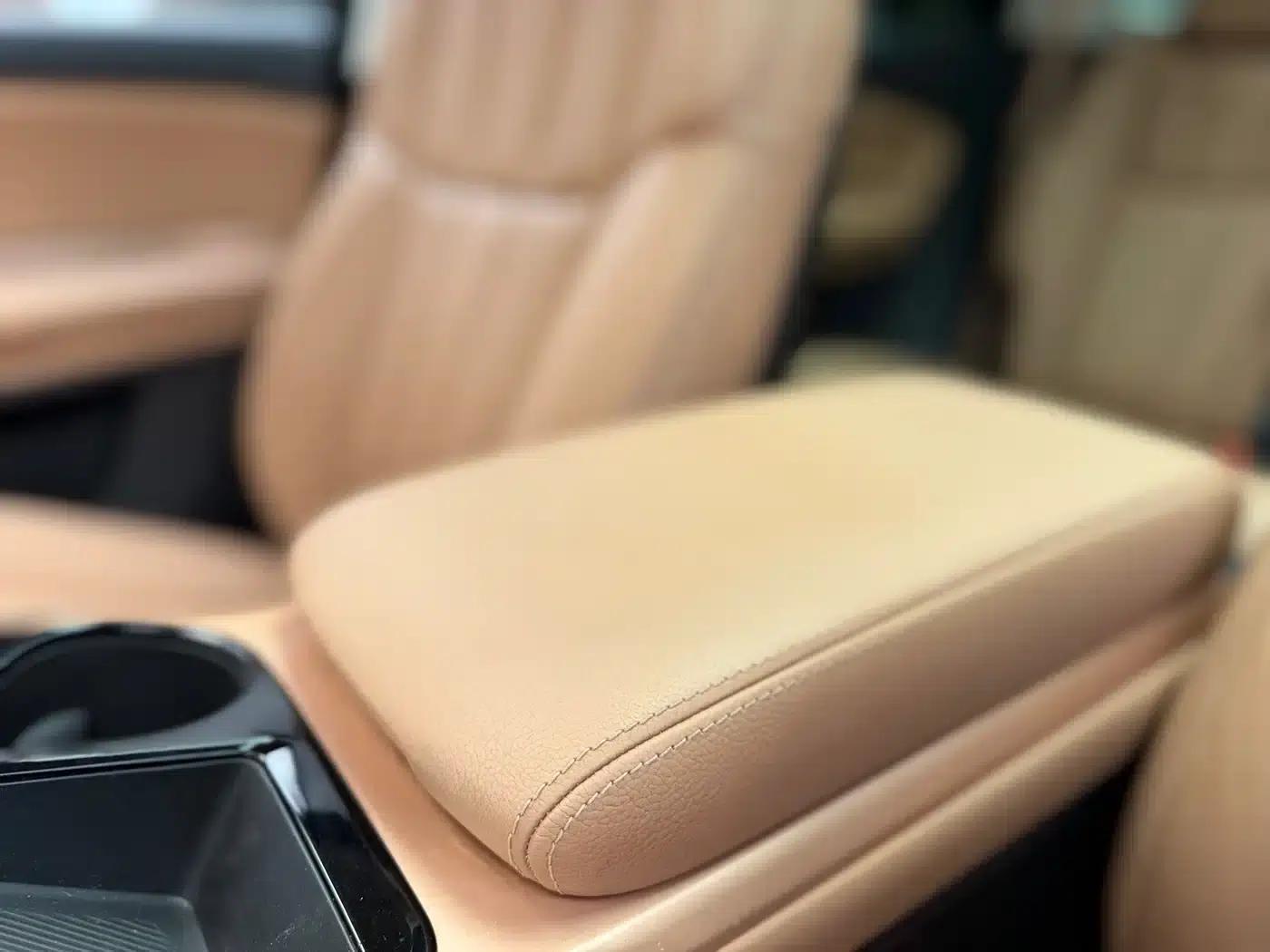 NIO ES8 2018 355KM Base Edition Seven-Seat Version — миниатюра 25