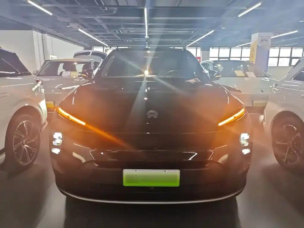 NIO ES8 2023 75kWh Executive Edition — миниатюра 3