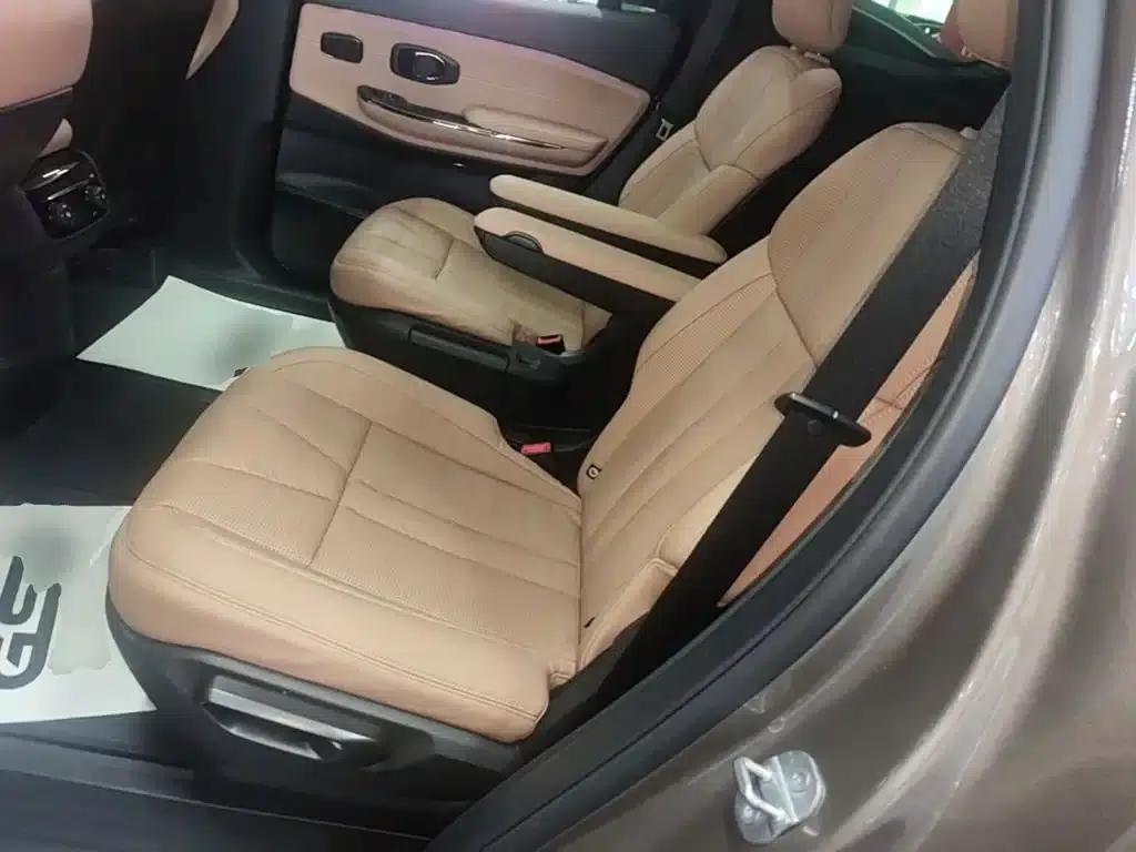 NIO ES8 2020 Model 580KM Six-Seater — миниатюра 17